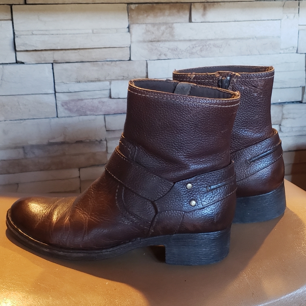 Clarks short Boots Booties pebbled leather